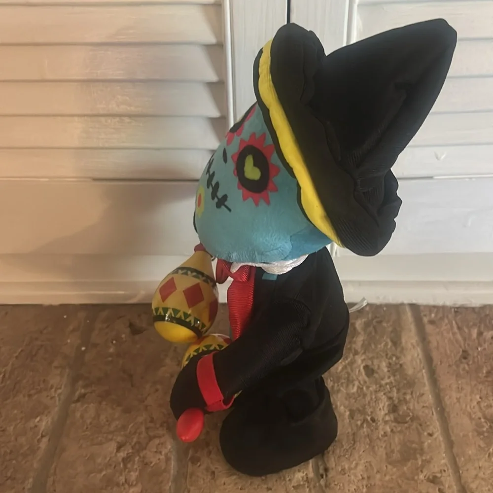 Day of The Dead Singing Sugar Skull Las Calaveras
